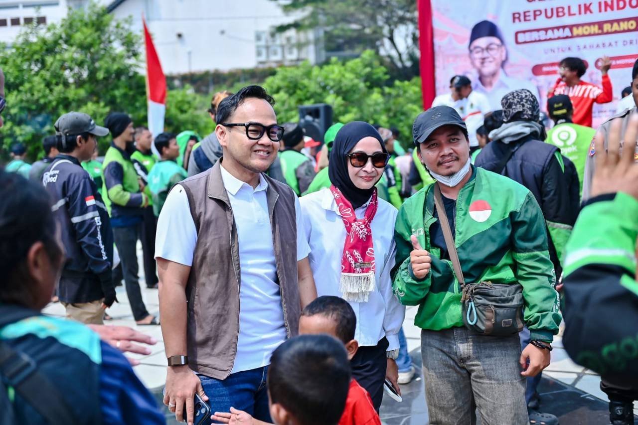 Salam Satu Aspal Menggema, Rano Alfath Rayakan Kemerdekaan Bersama 1.500 Ojol