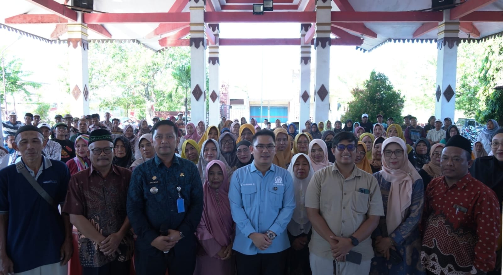 Anggota Komisi IV DPR RI dari Fraksi NasDem, Muhammad Habibur Rochman, membantah tudingan yang beredar di media sosial terkait pemblokiran rekening milik Supriyono alias Botok, Koordinator Aliansi Masyarakat Pati Bersatu (AMPB).