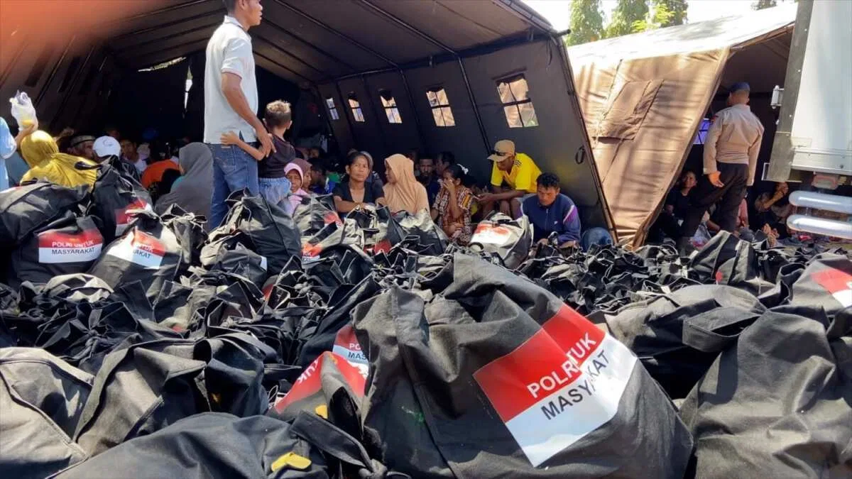 Bantuan Kemanusiaan dari Polri untuk Korban Gempa NTT