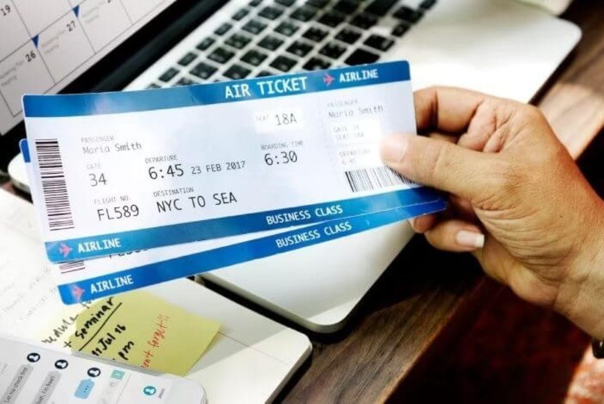 Peluang Pertumbuhan Ekonomi melalui Sektor Jasa dan Tiket