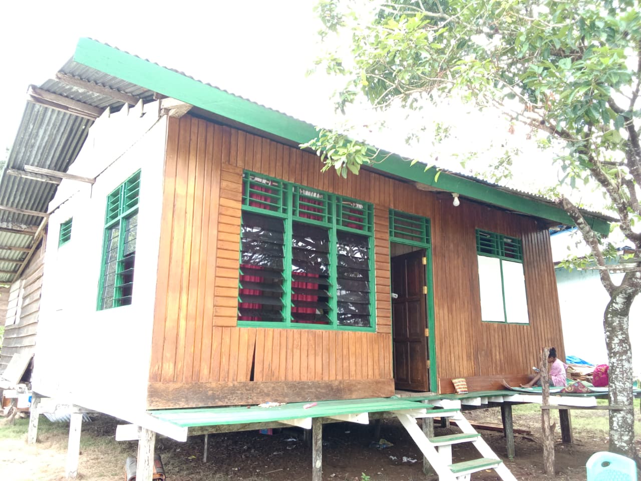 Rumah Bapak Herman Rampung 100 Persen, TMMD Ke-129 Wujudkan Hunian Layak dan Nyaman bagi Warga Kampung Sesor Rumah Bapak Herman Rampung 100 Persen, TMMD Ke-129 Wujudkan Hunian Layak dan Nyaman bagi Warga Kampung Sesor