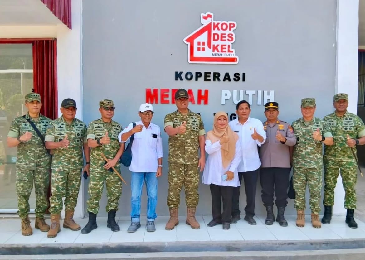 Wapang TNI Tinjau Karya Bakti, Pembangunan KDKMP dan Yonif TP 842/Badak Sakti di Pandeglang