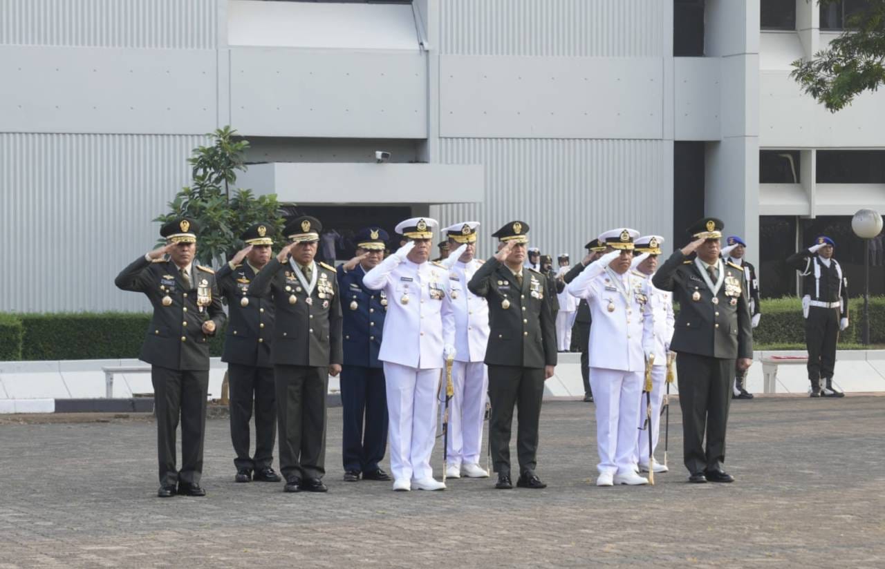 Panglima TNI Tekankan Kesiapan Jaga Kedaulatan dan Integritas Prajurit Panglima TNI Tekankan Kesiapan Jaga Kedaulatan dan Integritas Prajurit