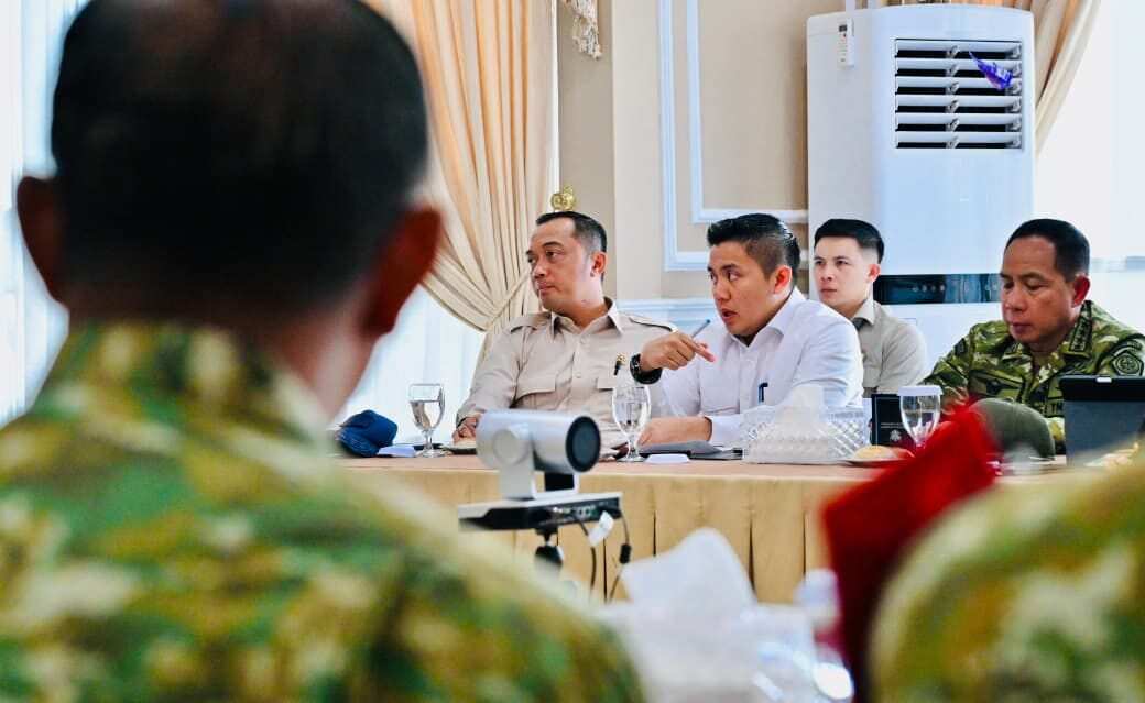Panglima TNI Dampingi Presiden RI Tinjau Penanganan Karhutla di Kalimantan Barat