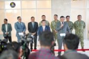 Wapang TNI Dampingi Menhan RI dalam Rapat Kerja Bersama Komisi I DPR RI