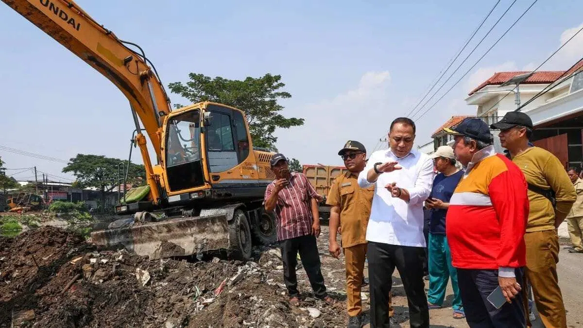 Wali Kota Eri Cahyadi Tindak Tegas Kontraktor yang Terlambat Pengerjaan Aspal Jalan