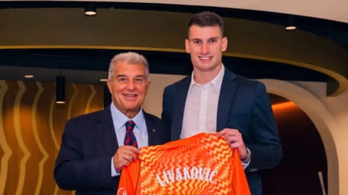 Barcelona Resmi Menambahkan Dominik Livaković ke Skuad Barcelona Resmi Menambahkan Dominik Livaković ke Skuad