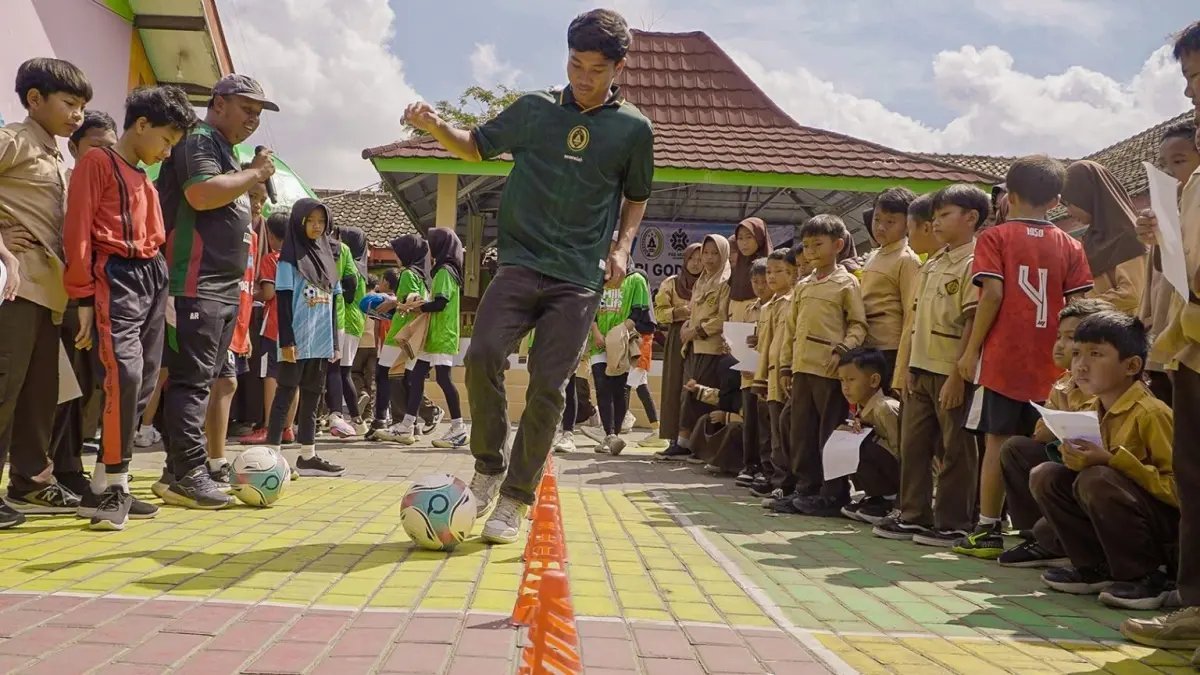 Inisiatif PSS Sleman Academy Penuhi Mimpi Siswa di Godean