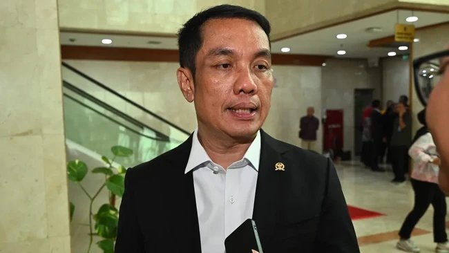 Rapat Koordinasi DPR dengan Kementerian dan Lembaga untuk Pertumbuhan Ekonomi Rapat Koordinasi DPR dengan Kementerian dan Lembaga untuk Pertumbuhan Ekonomi