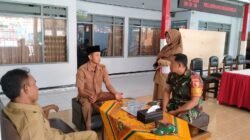 Tingkatkan Kondusifitas Wilayah, Babinsa Ngadirejo Gelar Komsos Bersama Aparat Kelurahan