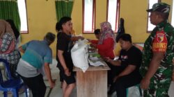 Sinergi TNI Dan Dinsos, Warga Kelurahan Bence Terima Bantuan Beras Alokasi Tiga Bulan