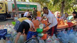 Tanggap Darurat, Kodim Bojonegoro Terus Pasok Puluhan Ribu Liter Air Bersih ke Wilayah Kekeringan