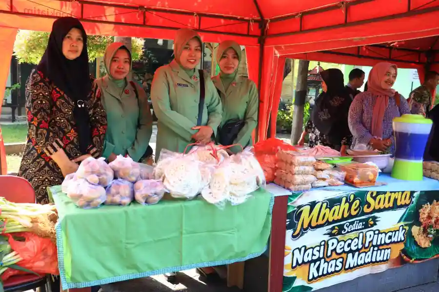 Sambut HUT TNI Ke 81 Tahun 2026, Kodim Probolinggo Gelar Bazar