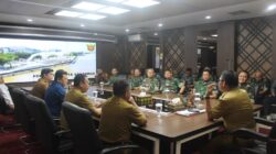 TIM PENYULUH KARHUTLA MABES TNI BERSAMA PASIS DIKREG 56 SESKO TNI AUDIENSI DENGAN WALI KOTA SAMARINDA