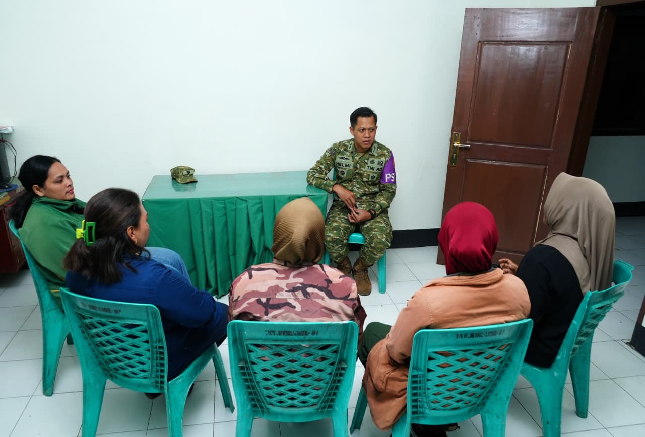 Puspsi TNI Berikan Trauma Healing bagi Relawan TNI dan Persit Penyintas Gempa NTT