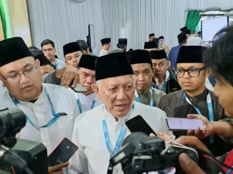 Menelusuri Riwayat Pendidikan KH Abdul Hakim Mahfudz dan Kepemimpinannya di PBNU