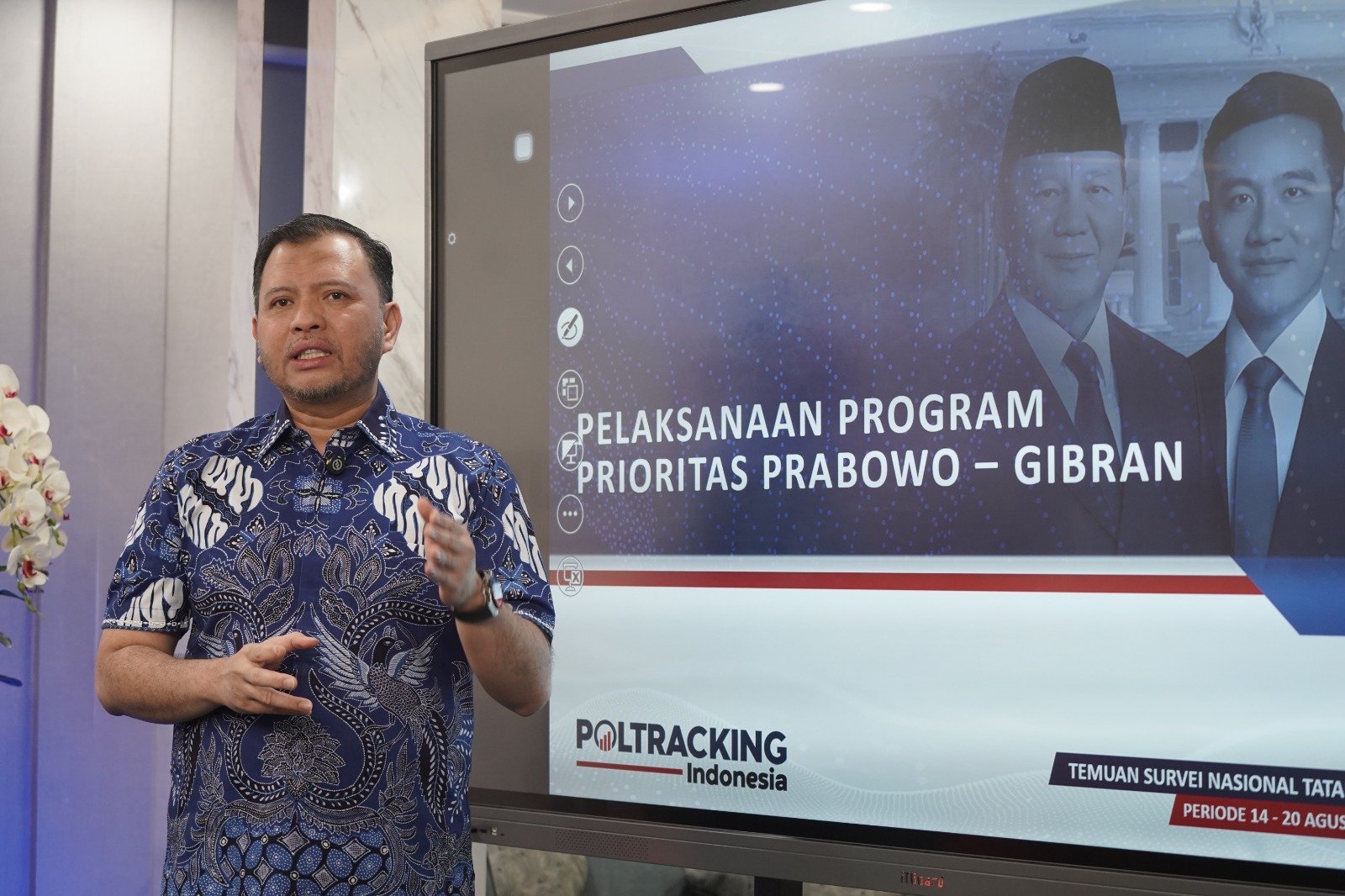 Strategi Poltracking untuk Meningkatkan Kepuasan Publik terhadap Pemerintahan