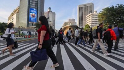 Tantangan Ekonomi Indonesia: Daya Beli yang Menurun