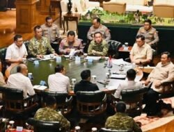 Diskusi Isu Kritis Bersama Prabowo di Hambalang