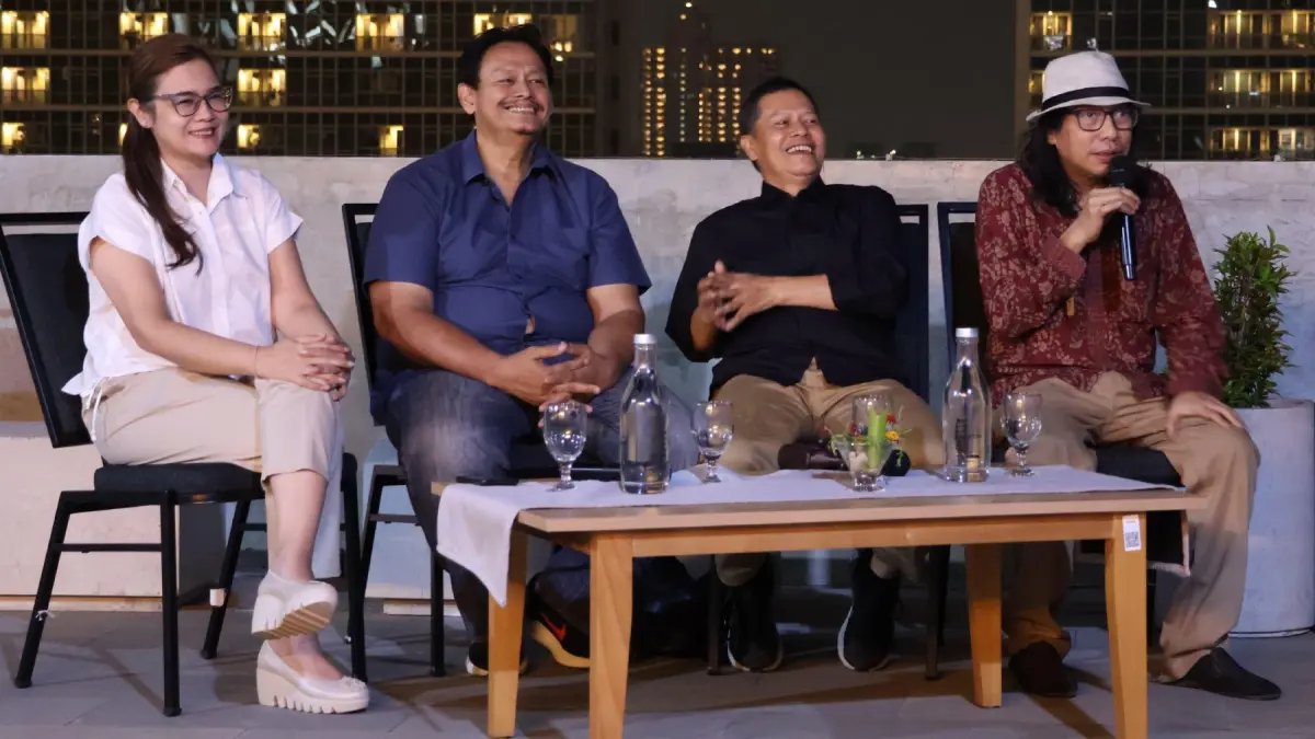 Pameran Seni Memperingati 100 Tahun Ali Sadikin Pameran Seni Memperingati 100 Tahun Ali Sadikin