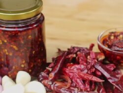Membuat Chili Oil Sendiri di Rumah