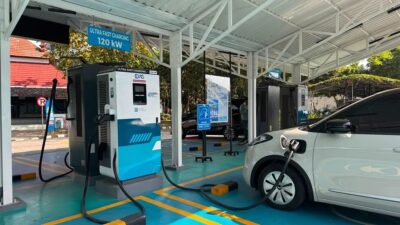 Transformasi Ekonomi Indonesia Melalui AI dan EV