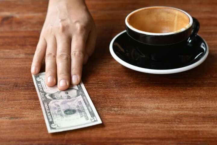Karakteristik Orang yang Gemar Memberi Tip