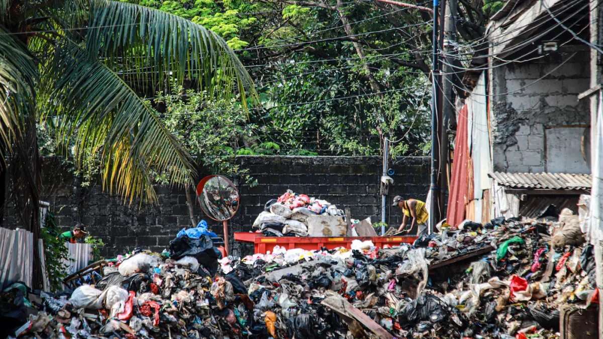 Tantangan Pengelolaan Sampah di Indonesia: Melihat Implementasi PSEL