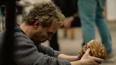 Menggugah Emosi dalam Film Elsinore: Perjuangan Ian Charleson