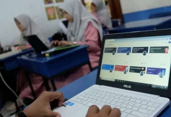 Sekolah di Jakarta Beralih ke Pembelajaran Jarak Jauh Akibat Erupsi Anak Krakatau