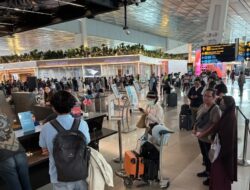 Penutupan Operasional Bandara Soetta Akibat Erupsi Gunung Anak Krakatau