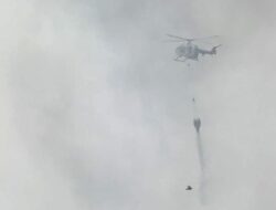 Kebakaran di TPA Galuga Bogor: Upaya Pemadaman dengan Helikopter