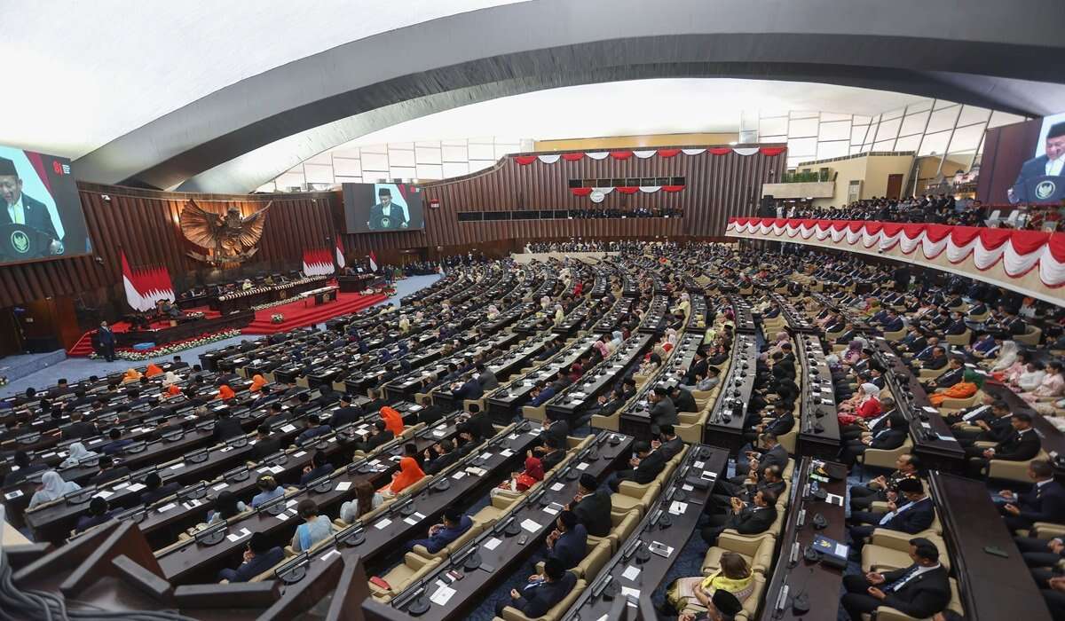 Dewan Perwakilan Rakyat Setujui Lelang Kapal Perang Eks KRI Ki Hajar Dewantara-364