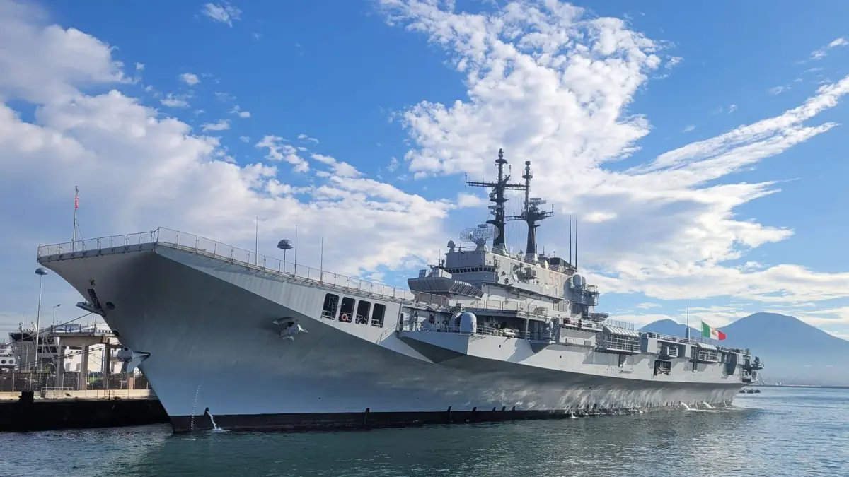 Pengiriman Kapal Induk TNI AL untuk Penanganan Karhutla