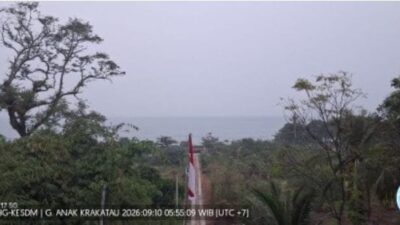 Aktivitas Gunung Anak Krakatau Masih Siaga