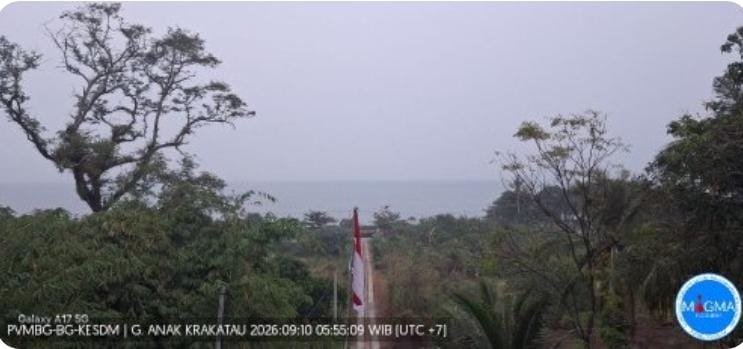Aktivitas Gunung Anak Krakatau Masih Siaga