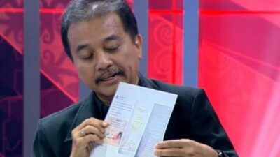 Membedah Keganjilan dalam Skripsi Jokowi menurut Roy Suryo
