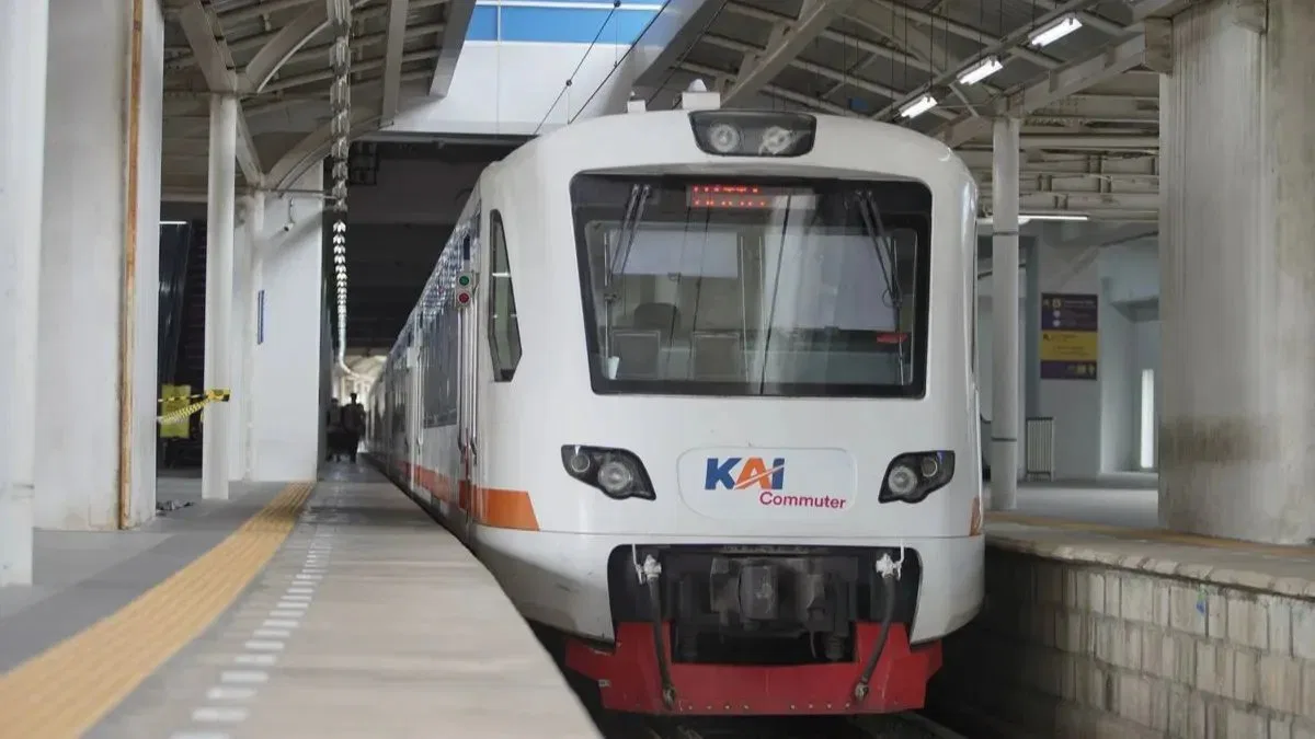 Perubahan Rangkaian KRL untuk Urai Kepadatan Penumpang