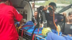 Kecelakaan Mobil Elf di Kali Cikumpa: 13 Penumpang Dilarikan ke Rumah Sakit
