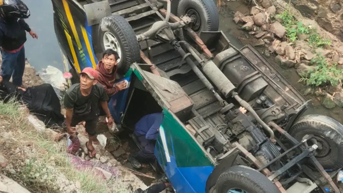 Kecelakaan Tragis Minibus di Depok: Penyebab Masih Diselidiki