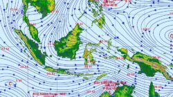 Prakiraan Cuaca Jumat: Hujan Petir Menghantui Wilayah Barat