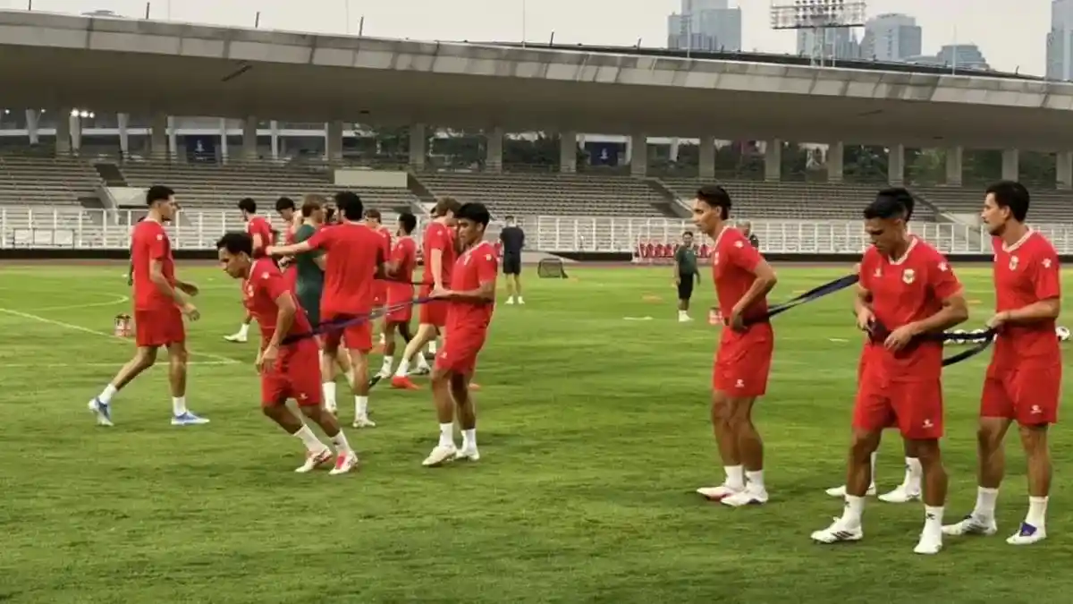 Latihan Perdana Timnas Indonesia: Kehadiran dan Keterpaksaan