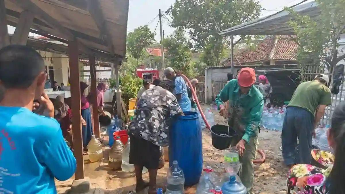Krisis Air Bersih di Tigaraksa, 300 Keluarga Terpaksa Berjuang