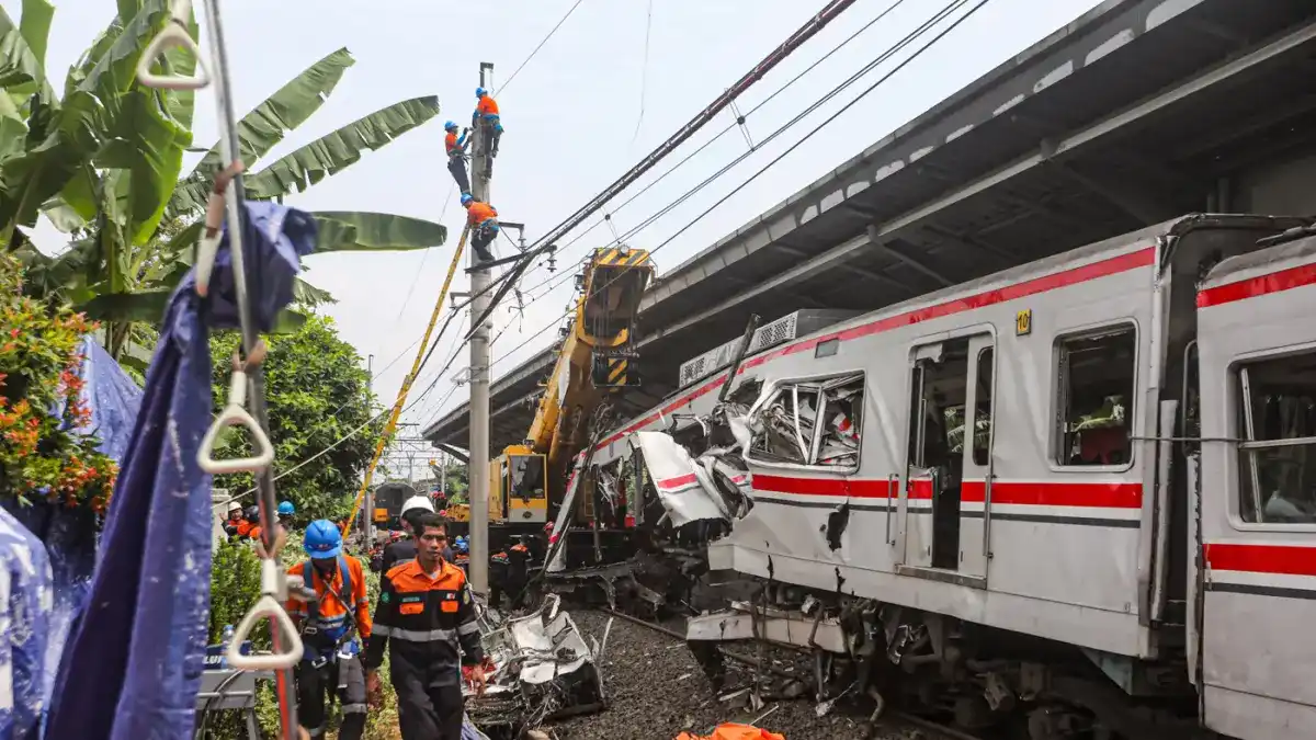 Analisis Kecelakaan Kereta di Bekasi: Enam Faktor Penyebab Terjadinya Tabrakan