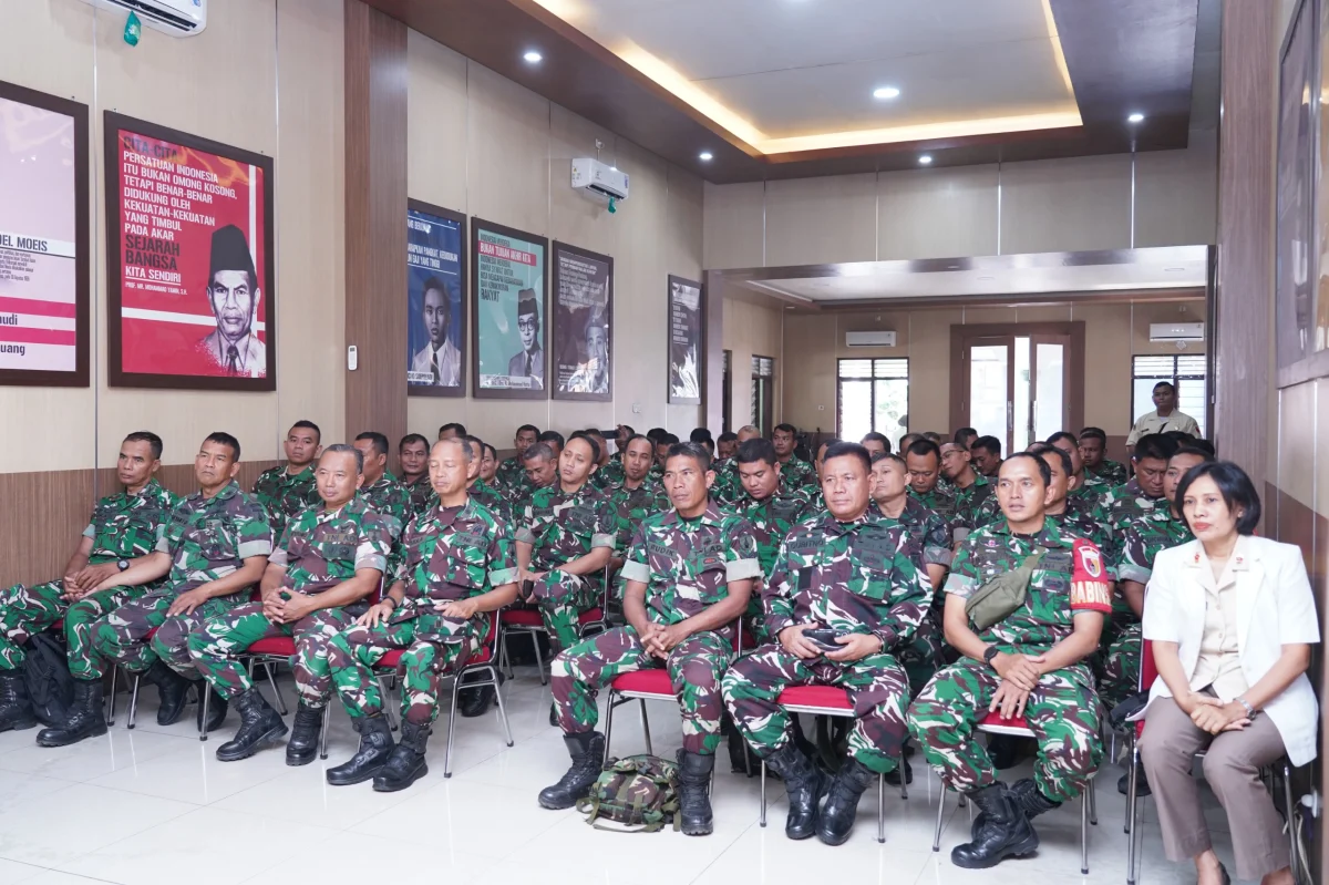 Tingkatkan Kesadaran Pola Hidup Sehat, Anggota Kodim 0808/Blitar Ikuti Penyuluhan Kesehatan Jantung