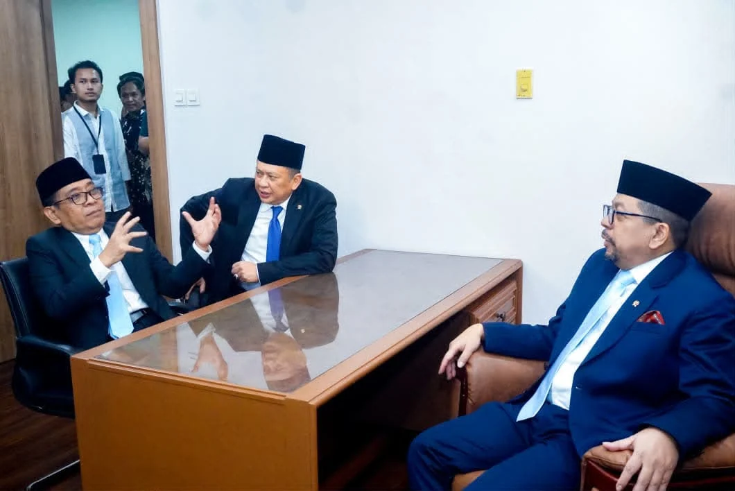 Presiden Prabowo Subianto Lantik Bamsoet Sebagai Anggota Dewan Pertimbangan Presiden Republik Indonesia (DPP-RI)