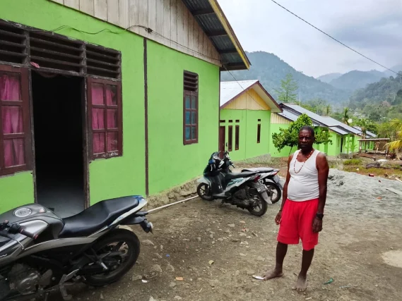 Kepala Kampung Yamboi Sampaikan Beribu Terima Kasih Kepada Satgas TMMD Ke-130