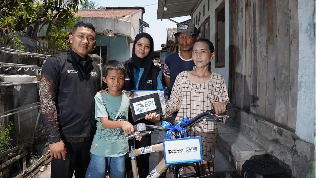 Sepeda Baru untuk Mahesa, Dukungan BRI Peduli bagi Perjalanan Pendidikan Siswa Pesisir Semarang