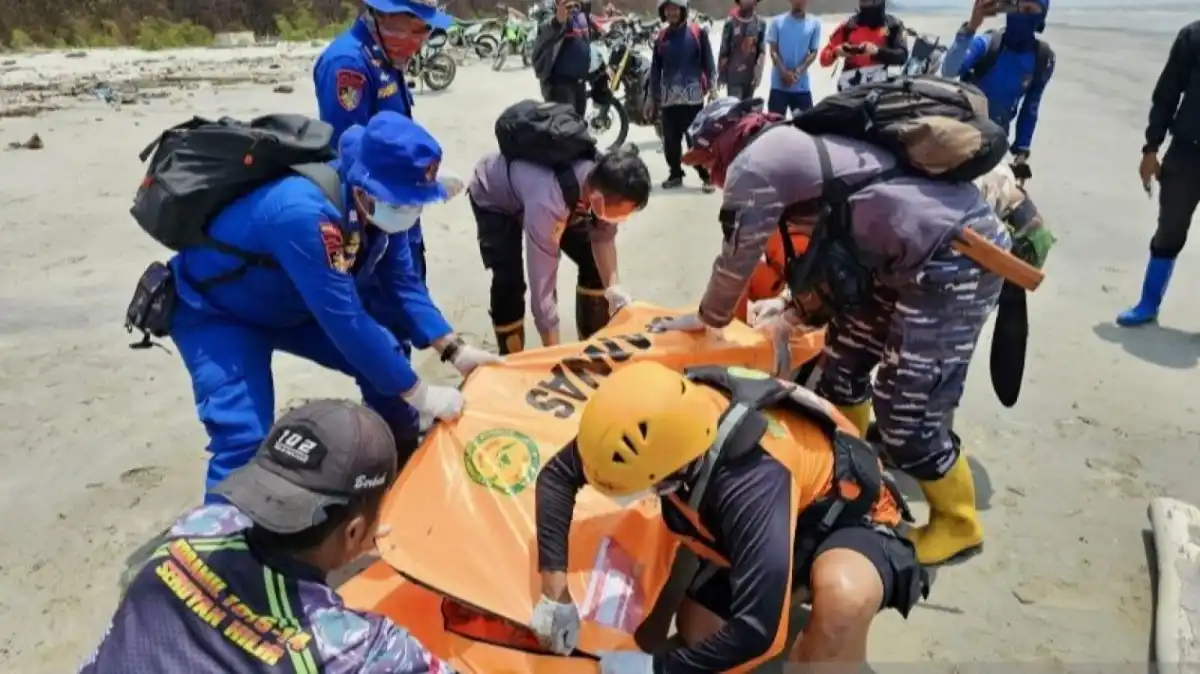 DVI Polda Kalsel Identifikasi 63 Korban Virgo Transport 8, Terbanyak dari Jatim