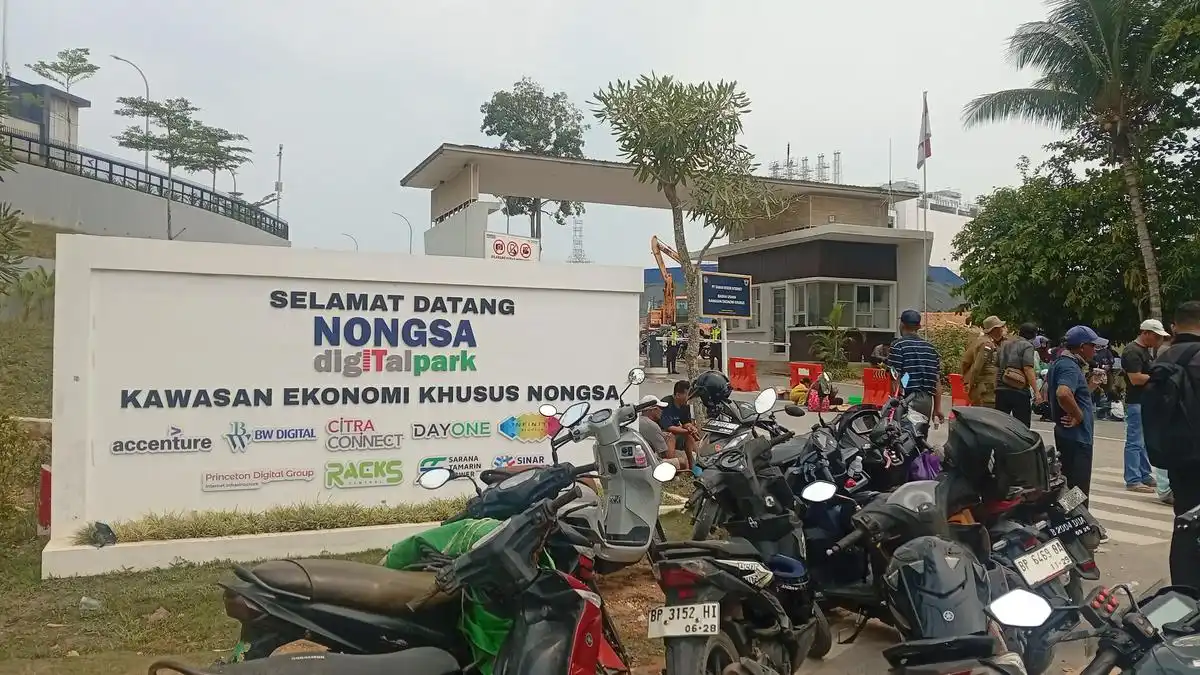 Tiga Bulan Tanpa Air, Warga Sambau Blokade Nongsa Digital Park
